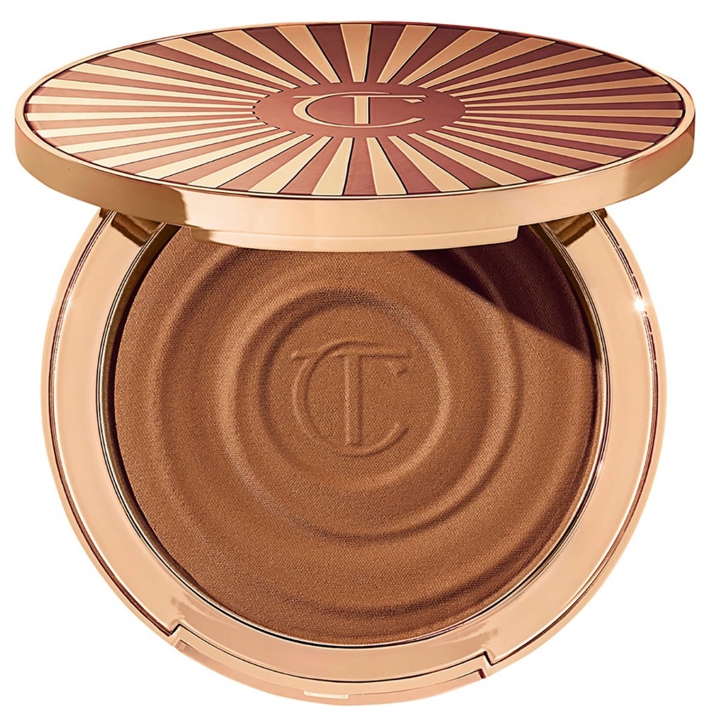 Charlotte Tilbury
Beautiful Skin Sun-Kissed Glow Cream Bronzer